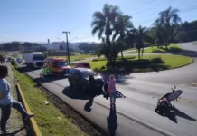 Acidente na Marginal Sul em Videira deixa mulher ferida