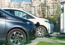 Venda de carros elétricos e híbridos mais que dobram em SC