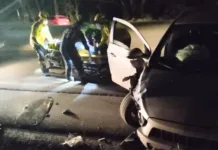 Colisão traseira em Curitibanos deixa duas pessoas feridas