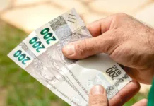 INSS paga 2ª parcela do 13º a quem recebe acima do mínimo
