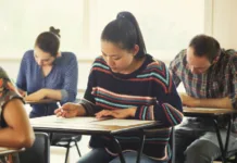 Mais de 54 mil candidatos participam do superconcurso de educação em SC