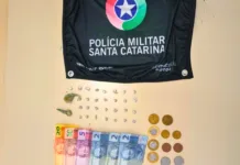 Menor é apreendido com drogas e dinheiro em Fraiburgo