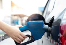 Petrobras anuncia aumento de preço da gasolina e do gás de cozinha