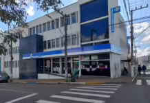 Servidores do INSS entram em greve por tempo indeterminado