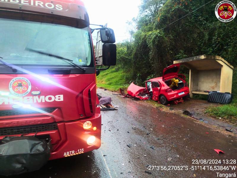 Vítima de acidente retornava com marido de tratamento de câncer