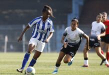 Avaí/Kindermann é superado pelo Corinthians em SP