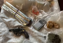 Homem é preso por tráfico e posse ilegal de arma em Caçador