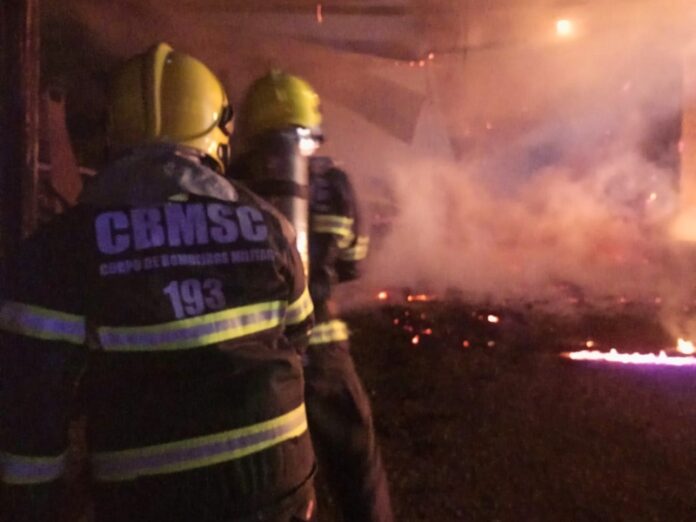 Bombeiros militares de SC auxiliarão no combate aos incêndios no Mato Grosso do Sul