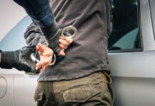 Homens são presos por descumprimento de medidas protetivas