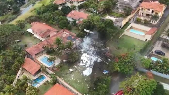 Veja lista de quem estava no avião que caiu em Vinhedo