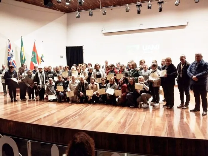 UNIARP celebra os 20 anos da Universidade Aberta da Maior Idade