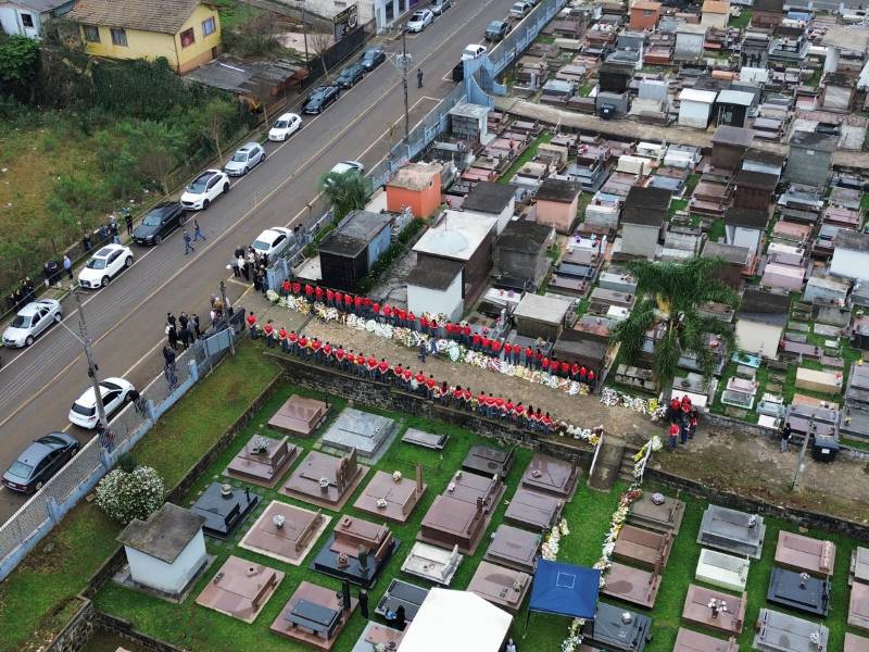 Caçador se despede de Zé Adami