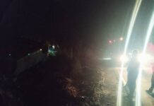 Carro capota na SC-355 em Lebon Régis e deixa motorista ferido