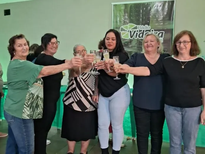 Veja também Morre Salomão Ribas Júnior, ex-presidente do TCE/SC Pablo Marçal fratura costela após agressão de Datena. Veja vídeo