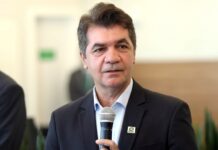 Prefeito de Criciúma é preso em operação do Gaeco