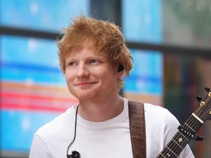 Ed Sheeran anuncia novo álbum com seus maiores hits da carreira