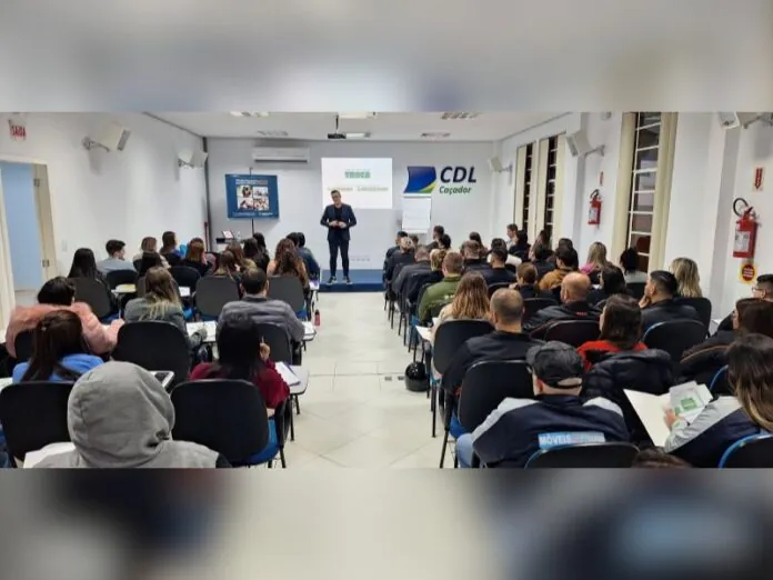 Palestra aborda estratégias de vendas pelo WhatsApp