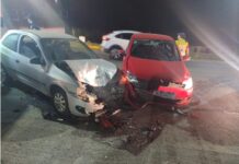 Choque entre dois veículos mobiliza bombeiros em Videira