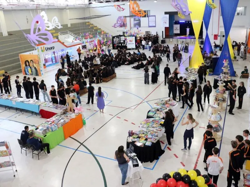 Uniarp realiza 3ª Feira do Livro até dia 19 de outubro