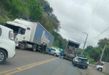 Acidente fecha parte de rodovia em Caçador