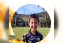 Menino Arthur é sepultado em Videira