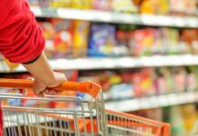 Mudanças climáticas impulsionam alta de preços de frutas e carnes