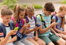 Volta às aulas sem celular: saiba como vai funcionar a nova lei