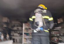 Bombeiros controlam incêndio em comércio de Salto Veloso