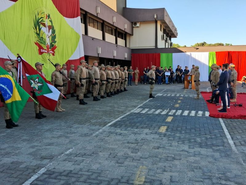 2ª Companhia de Polícia Militar de Videira celebra 18 anos com homenagens