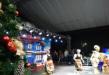 Luzes de Natal tomam conta das ruas de Videira