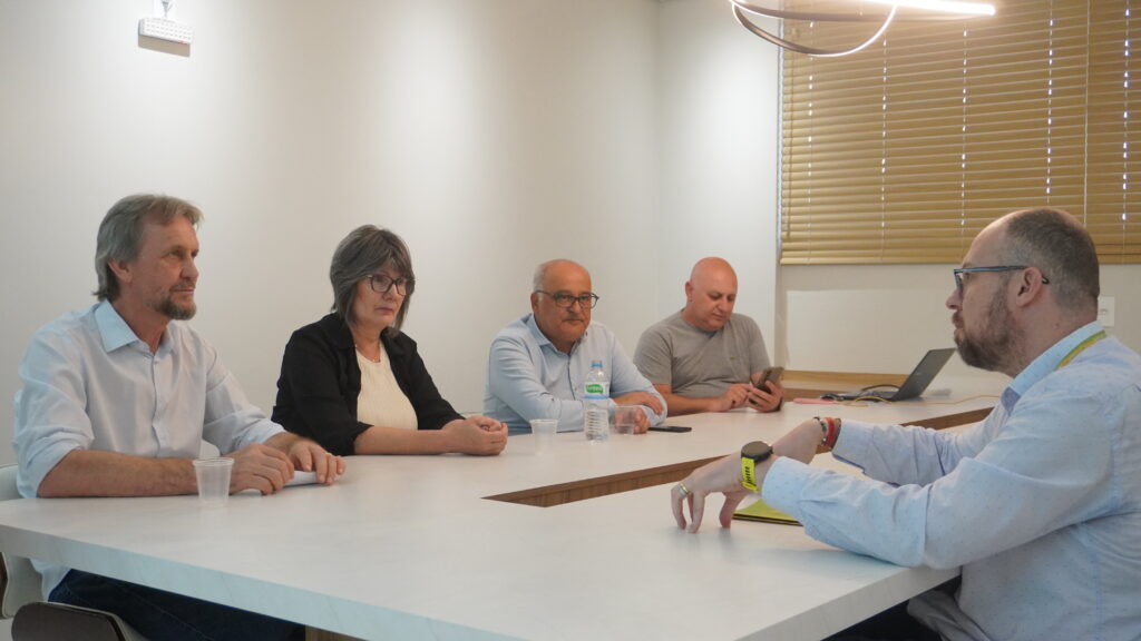 pedro-visita-maice