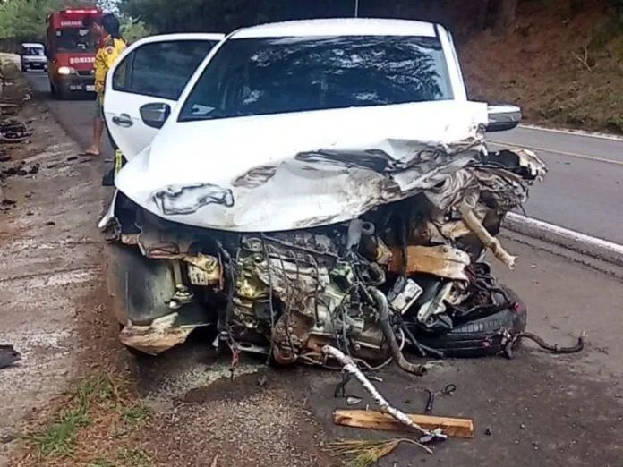 Grave acidente na BR-470 deixa duas crianças feridas