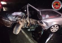 Colisão entre carreta e carro deixa condutor gravemente ferido em Tangará