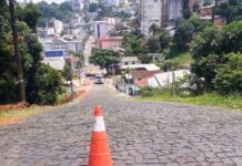 Rua Adolfo Konder terá trânsito interditado para obras na rede de água