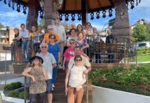 Coral Sênior da Amimu faz imersão cultural em Treze Tílias