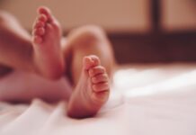 Bebê de 11 meses sofre queimaduras graves em SC