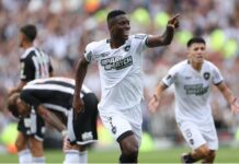 A Estrela Solitária brilha e conquista a América