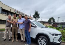 Vereadores entregam veículo à Polícia Militar de Caçador