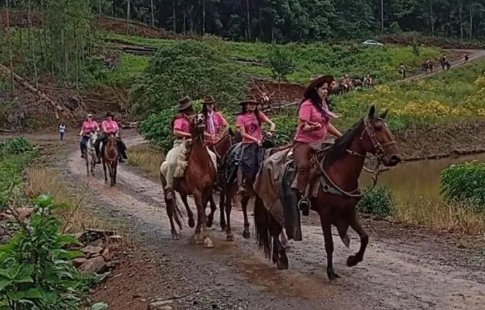 Terceira cavalgada das mulheres acontece em Macieira