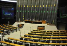 Santa Catarina pode ganhar 4 novas vagas na Câmara dos Deputados