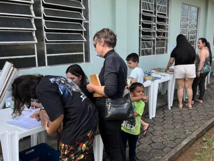 Mais de mil livros foram doados em ação dos cursos de jornalismo e letras da Uniarp