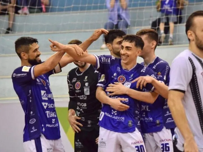 Joaçaba avança à semifinal do Catarinense de Futsal Série Ouro