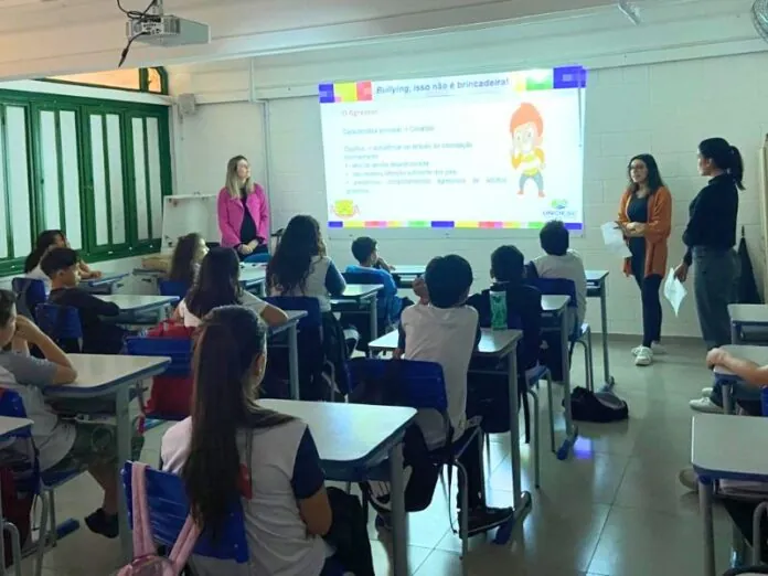 Ações contra bullying e ansiedade são realizadas nas escolas de Videira