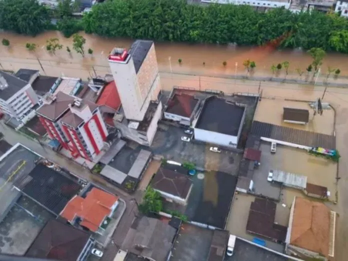 Chuva em Santa Catarina afeta pelo menos 24 cidades (1)