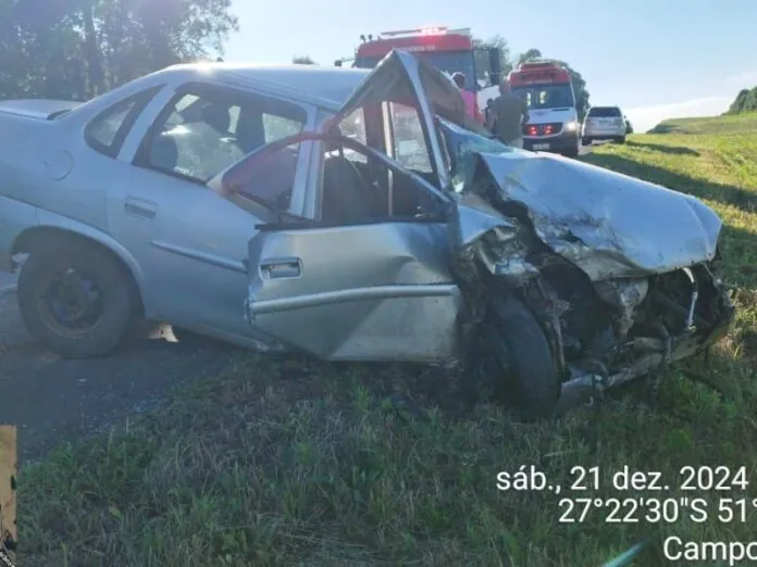 Grave acidente na BR-282 deixa duas pessoas feridas