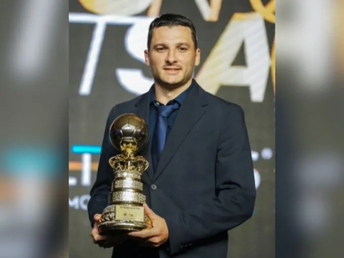 Palmitense é eleito o melhor jogador de futsal do mundo em 2024 