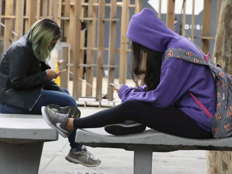 São Paulo sanciona lei que proíbe celulares nas escolas
