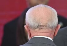 Lula é internado às pressas e passa por cirurgia em São Paulo