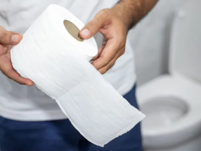 Casan orienta como turistas devem descartar papel higiênico no Brasil