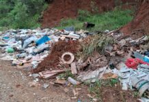 Prefeitura de Caçador faz retirada de lixo descartado ilegalmente